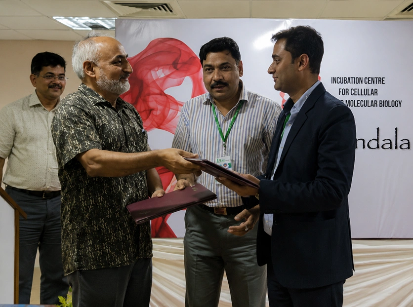 RR-AIC-CCMB MOU